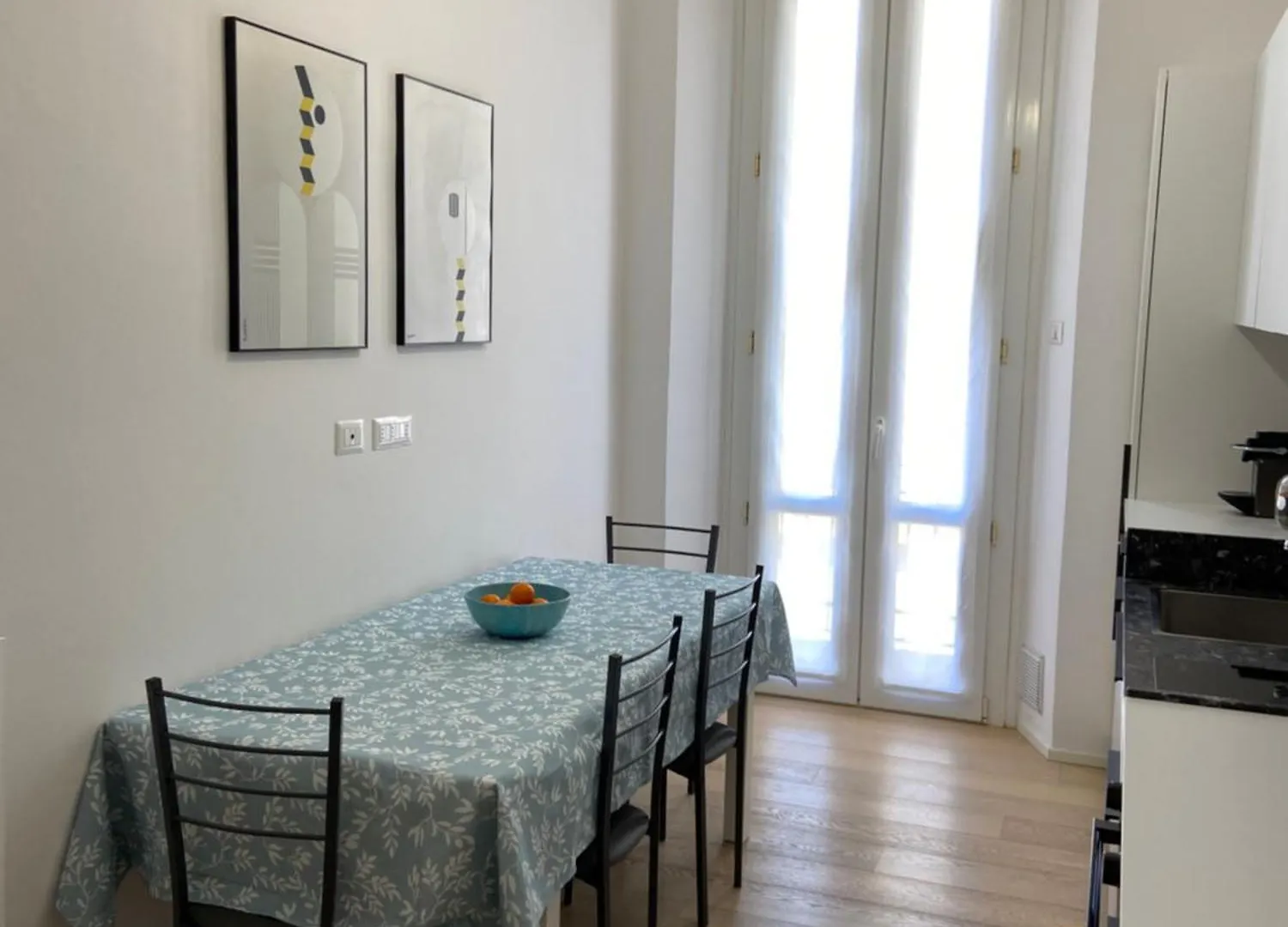 Banhome Nel Cuore Del Design District Milano Lägenhet